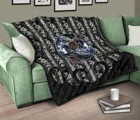 Hawaii Premium Quilt - Turtle Hibiscus Pattern - Polynesian Pride