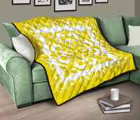 Hawaiian Premium Quilt Royal Pattern - Yellow And White - Polynesian Pride