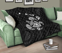 Hawaii Turtle Hibicus Map Premium Quilt - White - Polynesian Pride