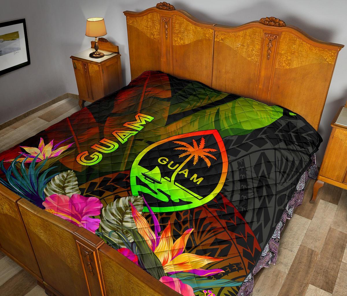 Guam Polynesian Premium Quilt - Hibiscus and Banana Leaves - Polynesian Pride