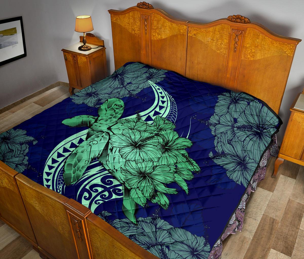 Hawaii Polynesian Turtle Hibiscus Premium Quilt - Green - Polynesian Pride
