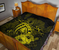 Hawaii Hibiscus Premium Quilt - Harold Turtle - Yellow - Polynesian Pride