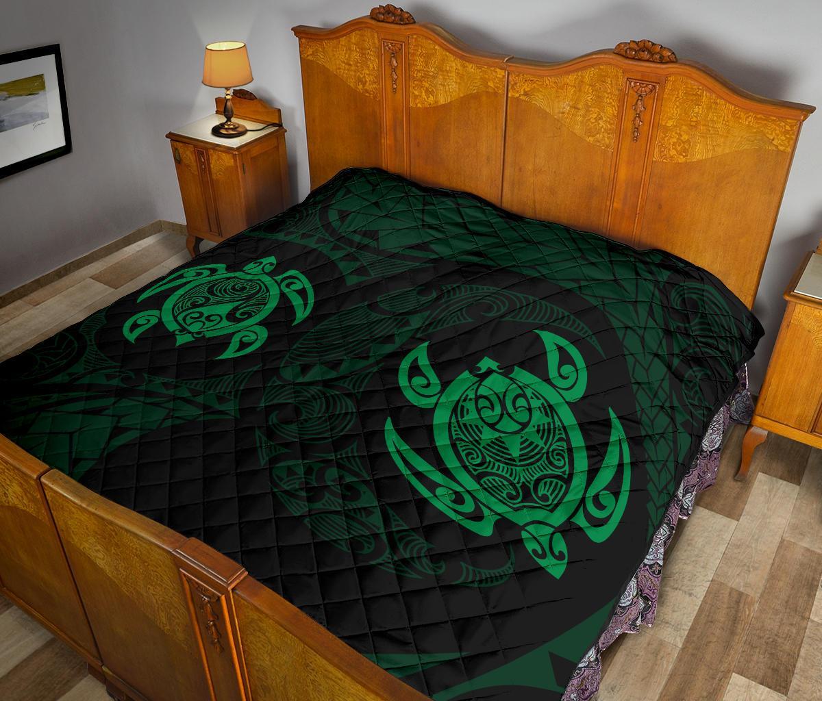 Hawaii Polynesian Turtle Premium Quilt Green - Polynesian Pride