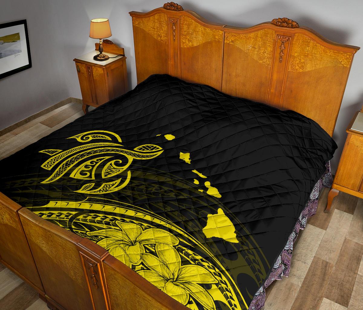 Hawaii Map Plumeria Polynesian Yellow Premium Quilt - Polynesian Pride