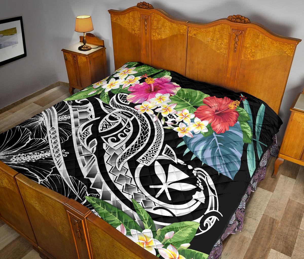 Polynesian Hawaii Kanaka Maoli Premium Quilt - Summer Plumeria (Black) - Polynesian Pride