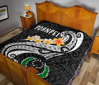 Pohnpei Premium Quilt - Pohnpei Seal Polynesian Patterns Plumeria (Black) - Polynesian Pride