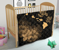 Hawaii Hibiscus Map Polynesian Ancient Turtle Gold Premium Quilt - Polynesian Pride