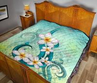 Hawaii Plumeria Premium Quilt - Polynesian Pride