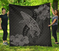 Hawaii Whale Swim Poly Gray Premium Quilt Gray - Polynesian Pride
