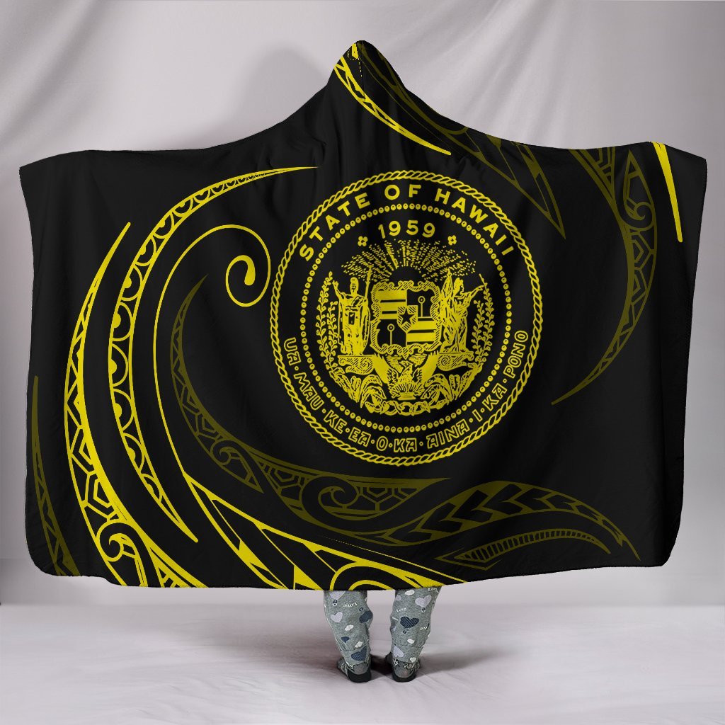 Hawaii Coat Of Arms Hooded Blanket - Yellow - Frida Style Hooded Blanket Black - Polynesian Pride