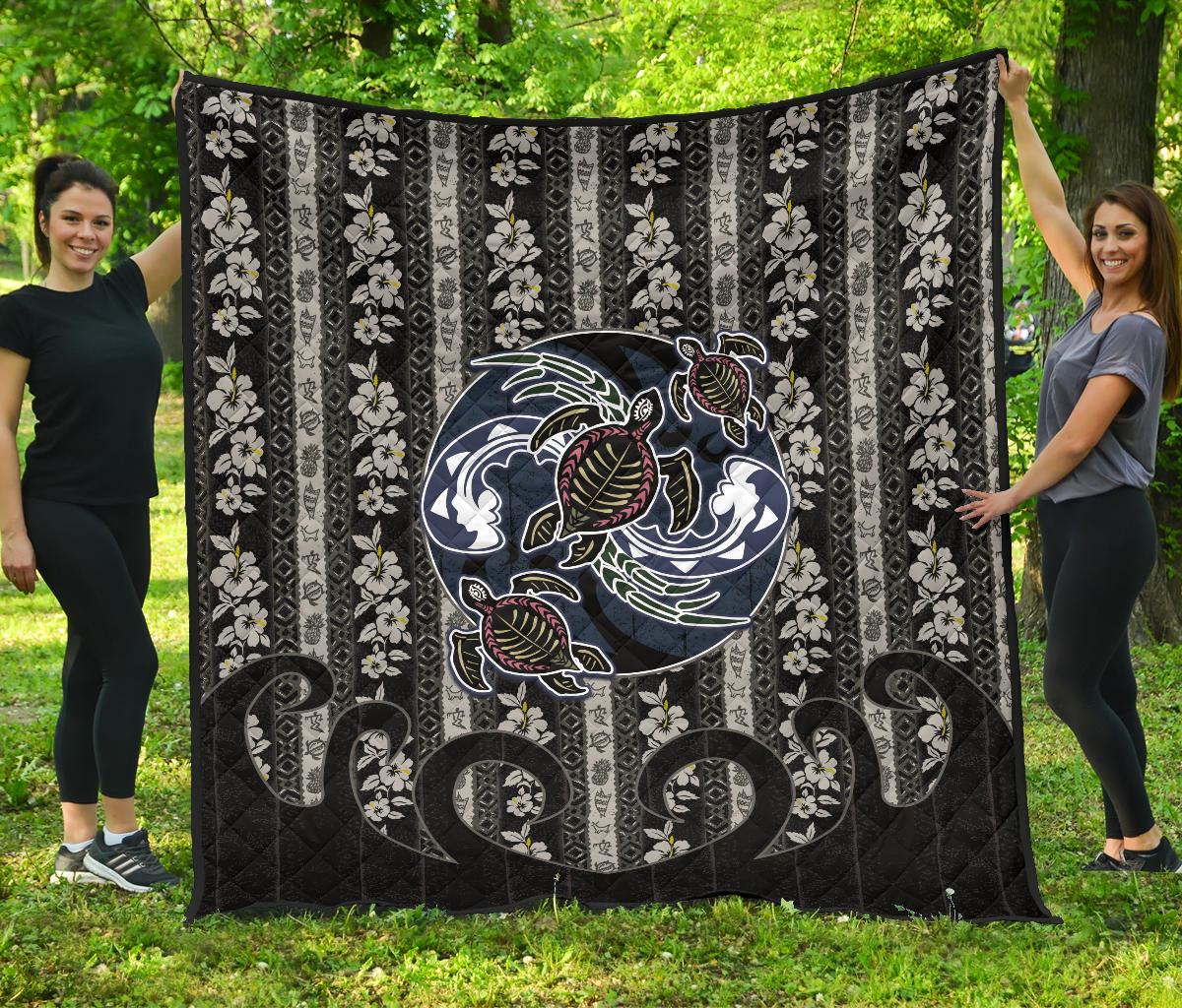 Hawaii Premium Quilt - Turtle Hibiscus Pattern Black - Polynesian Pride