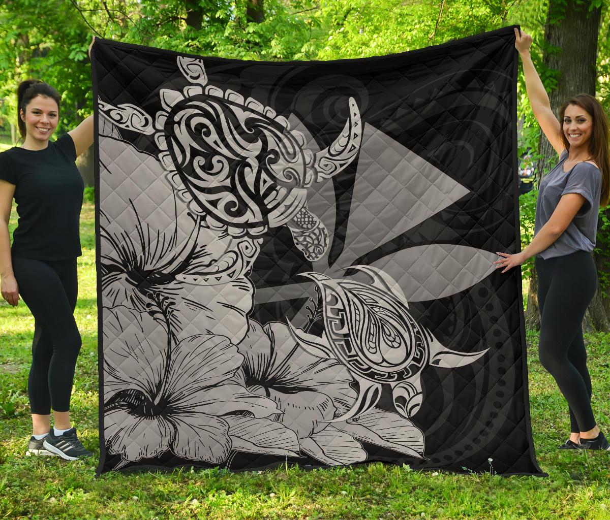 Hawaii Turtle Premium Quilt Polynesian Hibiscus Art Ver 2.0 Gray AH - Polynesian Pride
