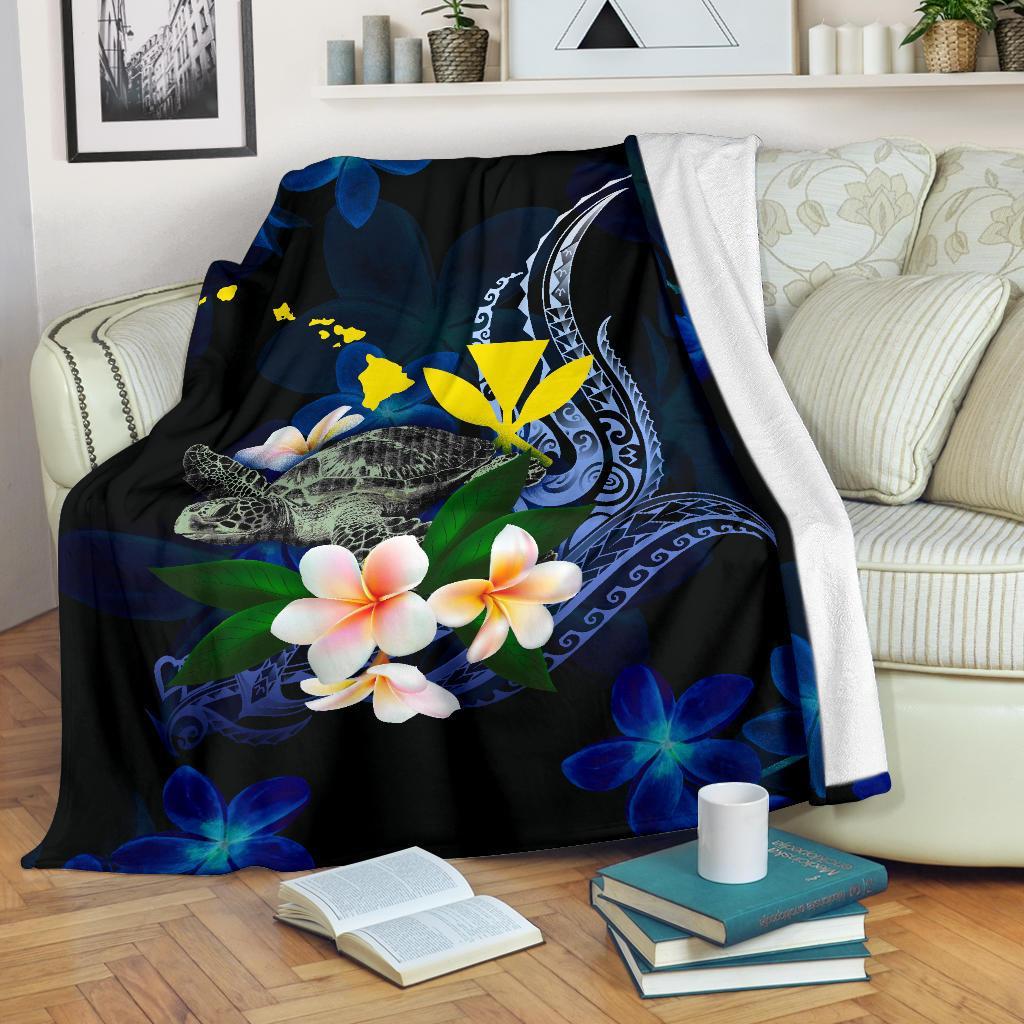 Polynesian Hawaii Premium Blanket - Turtle With Plumeria Flowers White - Polynesian Pride