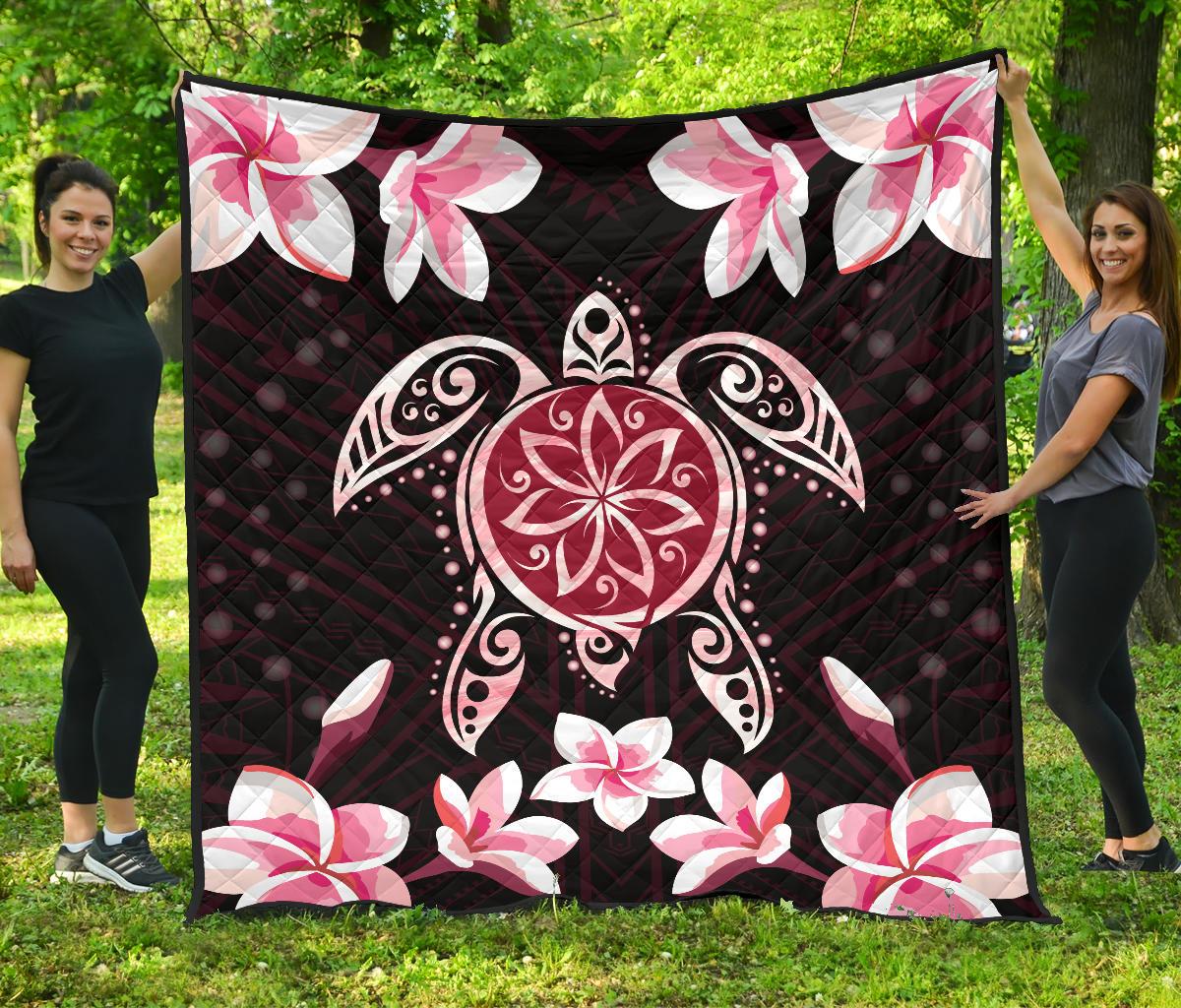 Hawaiian Pinky Turtle Plumeria Quilt Black - Polynesian Pride