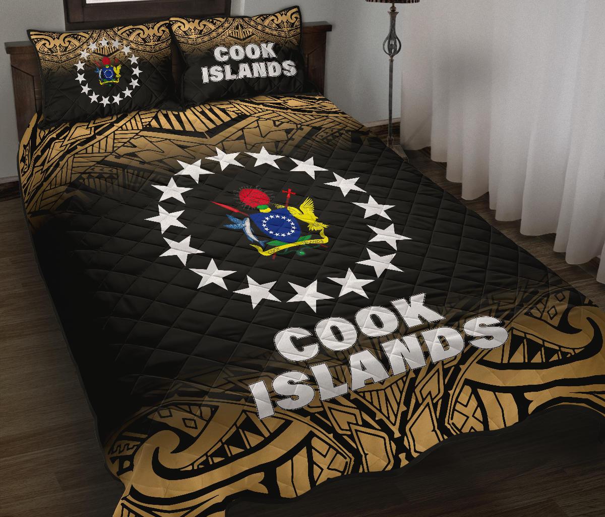 Cook Islands Quilt Bed Set - Cook Islands Flag Coat Of Arms Polynesian Tattoo Black Fog Style - Polynesian Pride