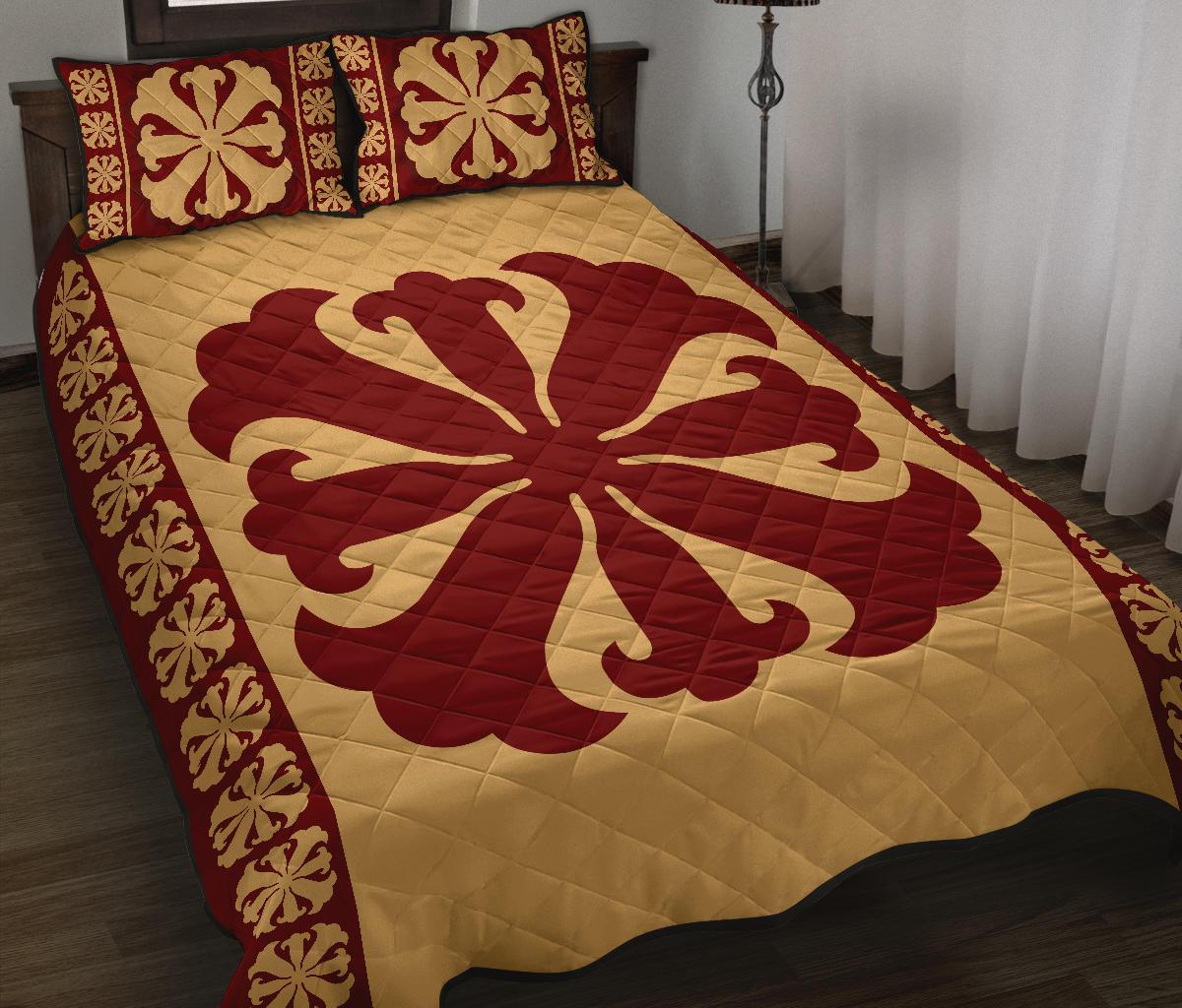 Hawaiian Quilt Pattern Lily Quilt Bed Set - Polynesian Pride