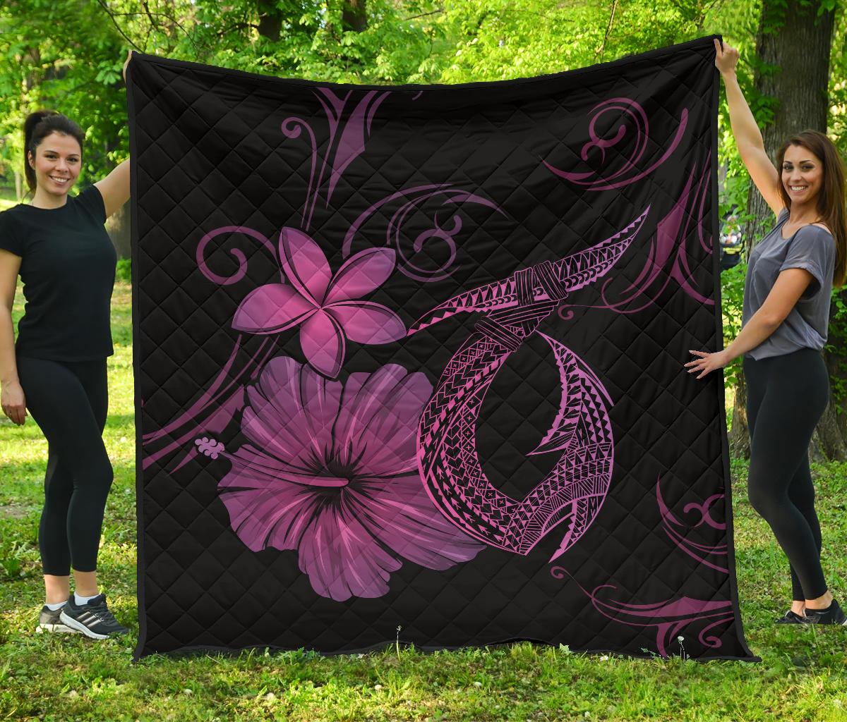 Hawaii Fish Hook Hibiscus Premium Quilt Pink Pink - Polynesian Pride