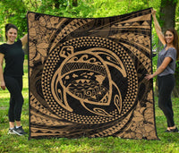 Hawaiian Kanaka Honu Hibiscus Tornando Gold Polynesian Premium Quilt Gold - Polynesian Pride