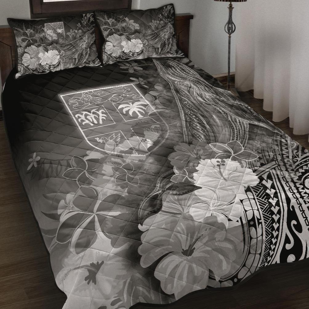 Fiji Quilt Bed Set - Humpback Whale with Tropical Flowers (White) White - Polynesian Pride