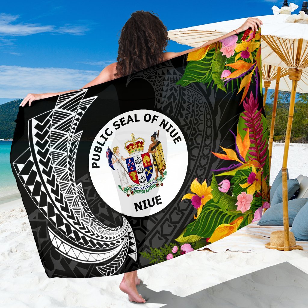 Niue Sarong - Seal Spiral Polynesian Patterns Sarong - Niue One Size Black - Polynesian Pride