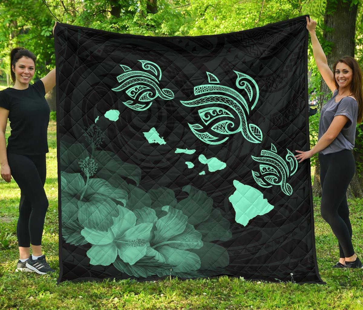 Hawaii Hibiscus Map Polynesian Ancient Turquoise Premium Quilt Turquoise - Polynesian Pride