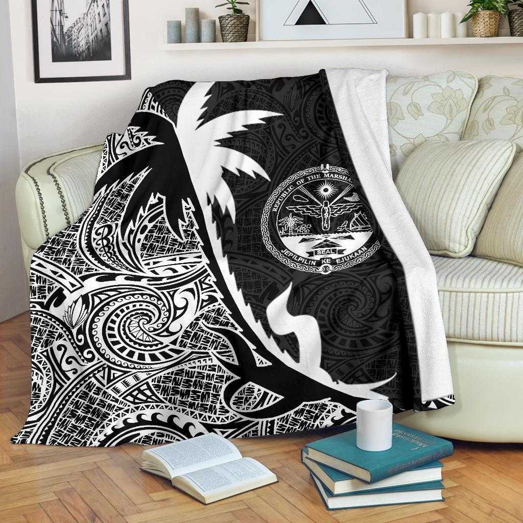 Marshall Islands Coconut Tree Premium Blanket Black White White - Polynesian Pride