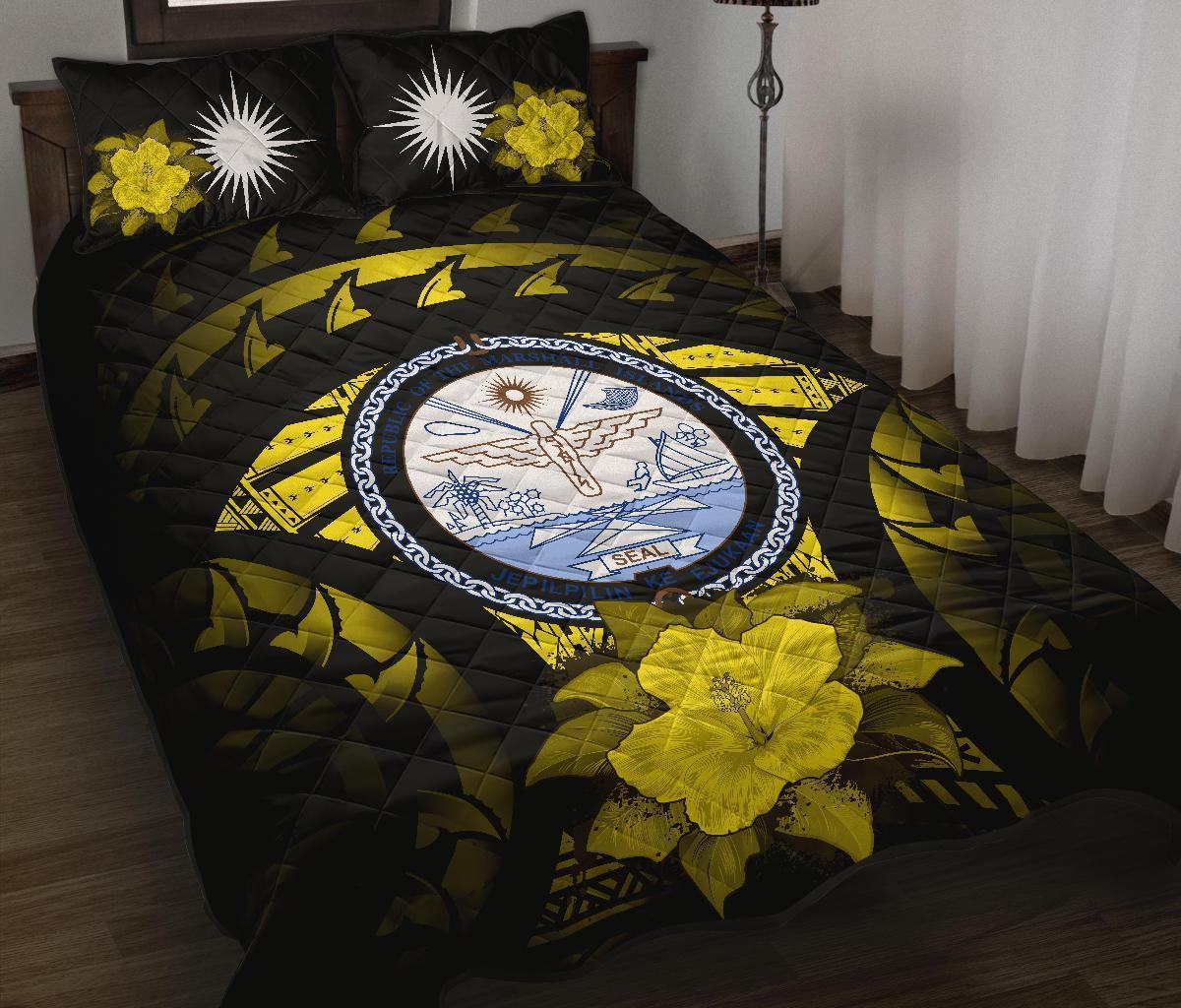 Marshall Islands Polynesian Quilt Bed Set Hibiscus Yellow Black - Polynesian Pride