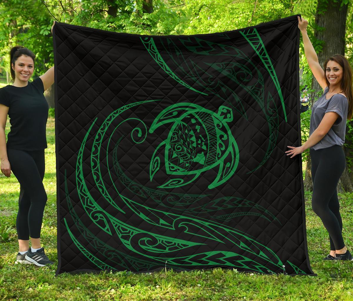 Hawaii Turtle Premium Quilt - Green - Frida Style Black - Polynesian Pride