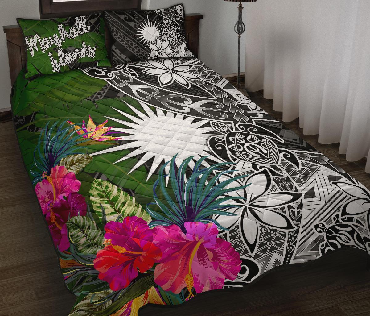 Marshall Islands Quilt Bed Set - Turtle Plumeria Banana Leaf Black - Polynesian Pride