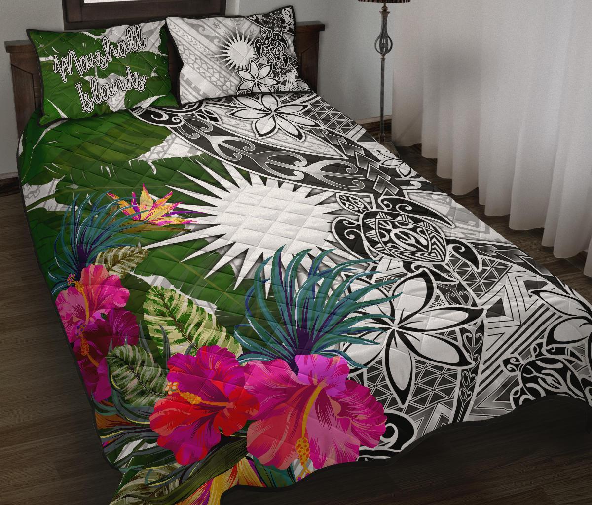 Marshall Islands Quilt Bed Set White - Turtle Plumeria Banana Leaf White - Polynesian Pride