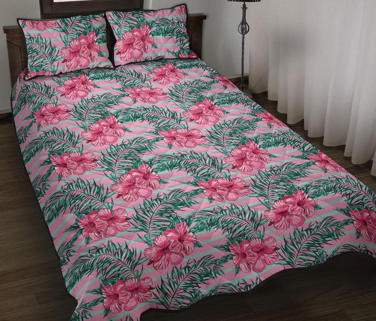 Hawaii Quilt Bed Set Tropical Flowers Palm Leaves Hibiscus Strips AH Black - Polynesian Pride