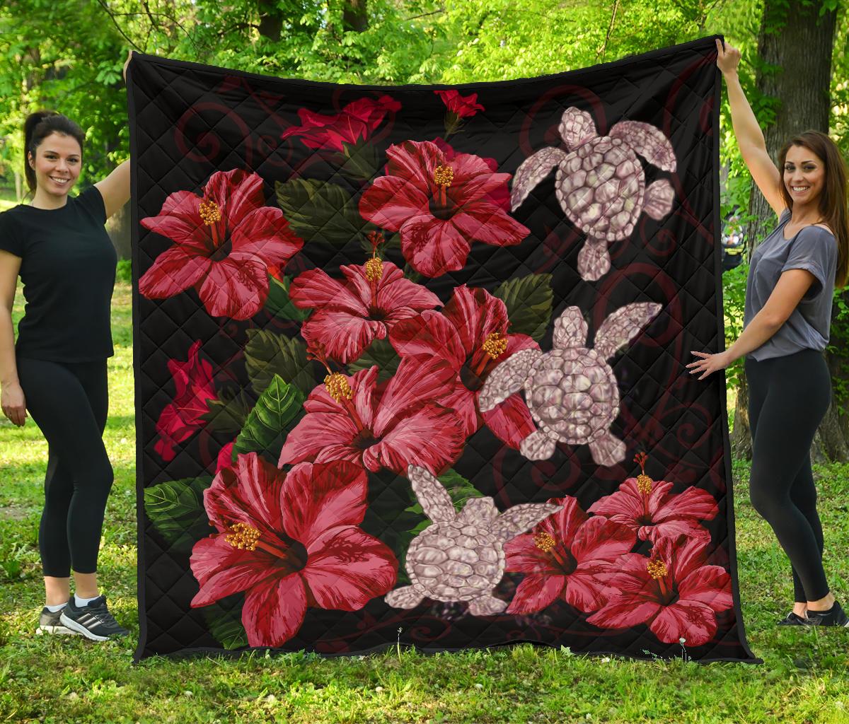 Hawaii Red Hibiscus Turtle Premium Quilt - AH - Ray Style Black - Polynesian Pride