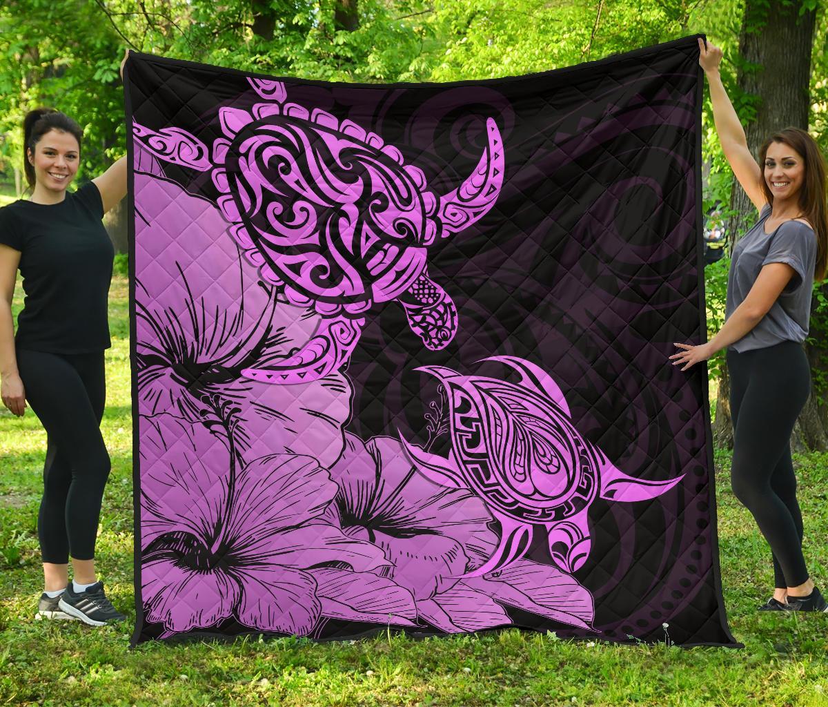 Hawaii Turtle Premium Quilt Polynesian Hibiscus Art Pink AH Pink - Polynesian Pride