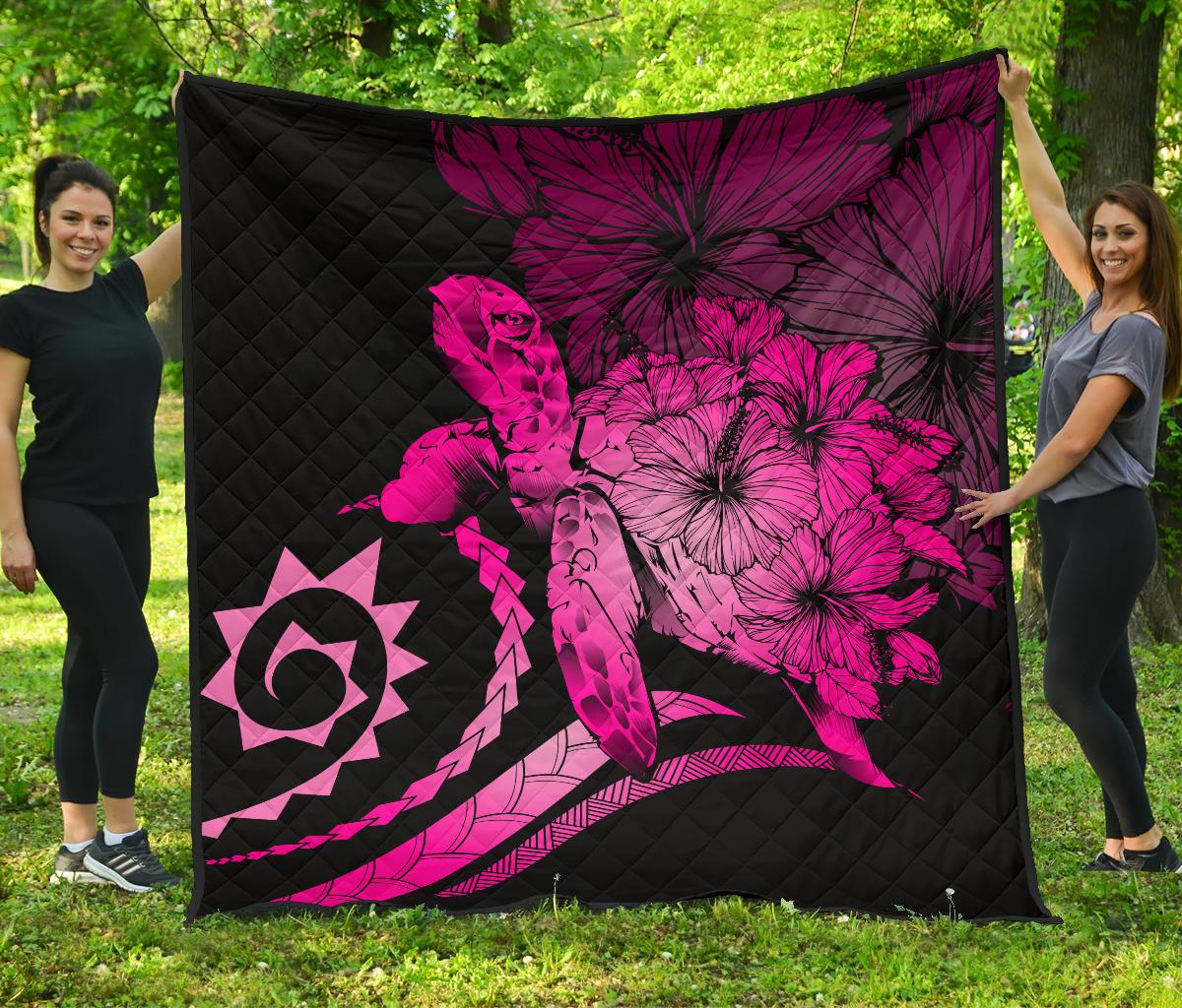 Hawaii Turtle Hibiscus Polynesian Vintage Premium Quilt - Pink Pink - Polynesian Pride