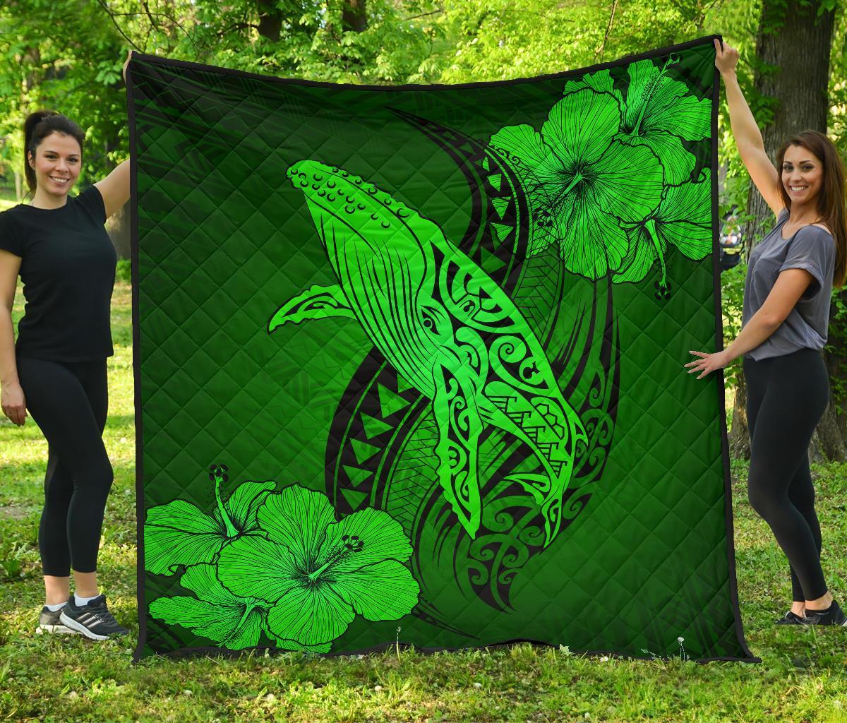 Hawaii Whale Swim Poly Green Premium Quilt Green - Polynesian Pride