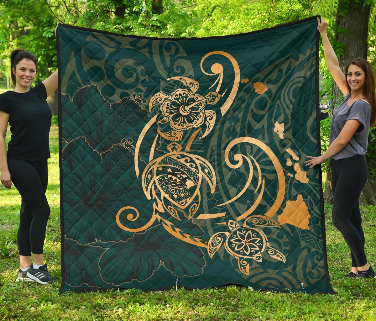Hawaii Triple Marble Turtle Polynesian Hibiscus Premium Quilt - AH - Benjamin Style - Green Green - Polynesian Pride