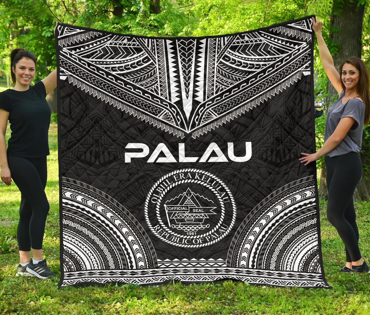 Palau Premium Quilt - Palau Seal Polynesian Chief Black Version Black - Polynesian Pride