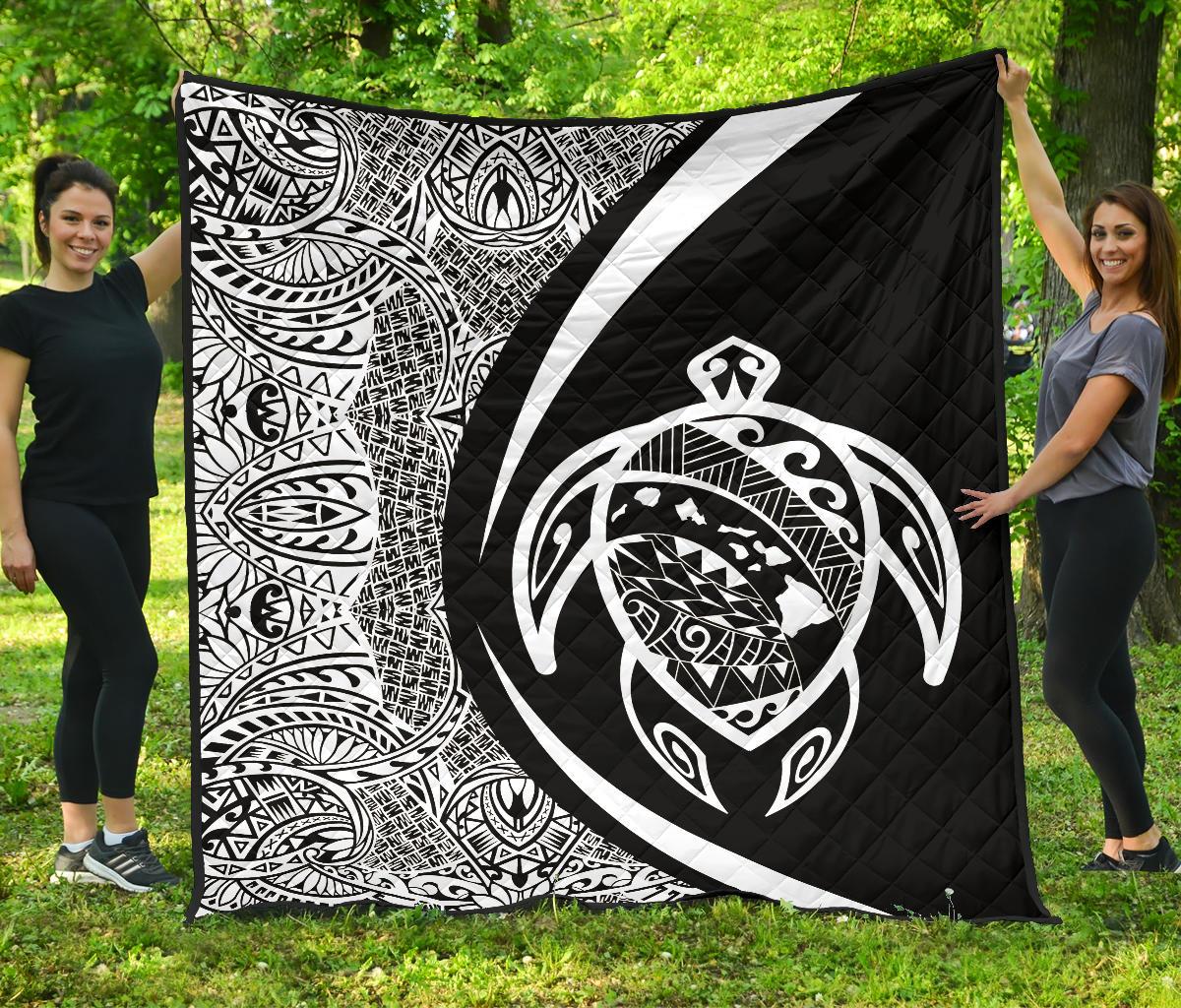 Hawaii Turtle Map Polynesian Premium Quilt - White - Circle Style White - Polynesian Pride