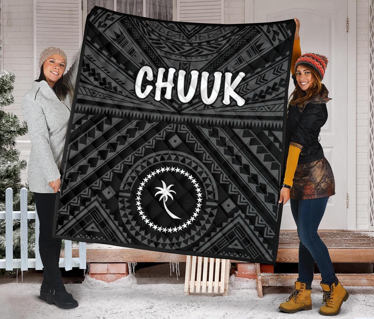Chuuk Premium Quilt - Chuuk Seal With Polynesian Tattoo Style ( Black) - Polynesian Pride
