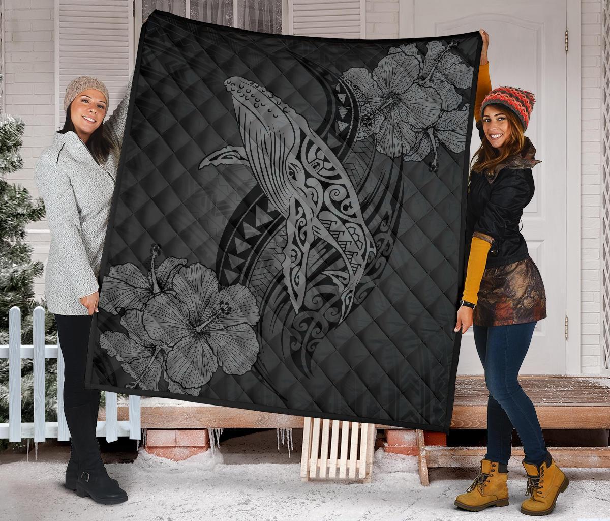 Hawaii Whale Swim Poly Gray Premium Quilt - Polynesian Pride