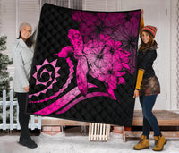 Hawaii Turtle Hibiscus Polynesian Vintage Premium Quilt - Pink - Polynesian Pride