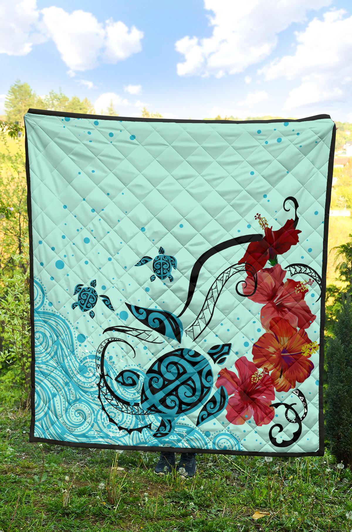 Sea Turtle Hibiscus Premium Quilt - Polynesian Pride