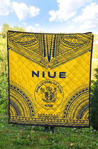 Niue Premium Quilt - Niue Seal Polynesian Chief Yellow Version - Polynesian Pride