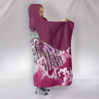 Maori Manaia The Blue Sea Hooded Blanket, Pink - Polynesian Pride