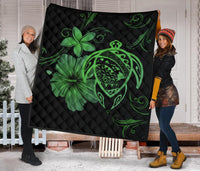 Hawaii Turtle Hibiscus Premium Quilt Green - Polynesian Pride