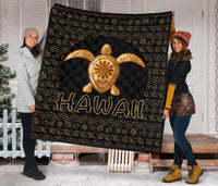 Hawaii Turtle Golden Premium Quilt - Polynesian Pride