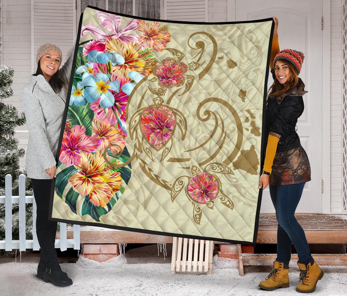 Hawaii Triple Marble Turtle Polynesian Hibiscus Premium Quilt - AH - Benjamin Style - Beige - Polynesian Pride