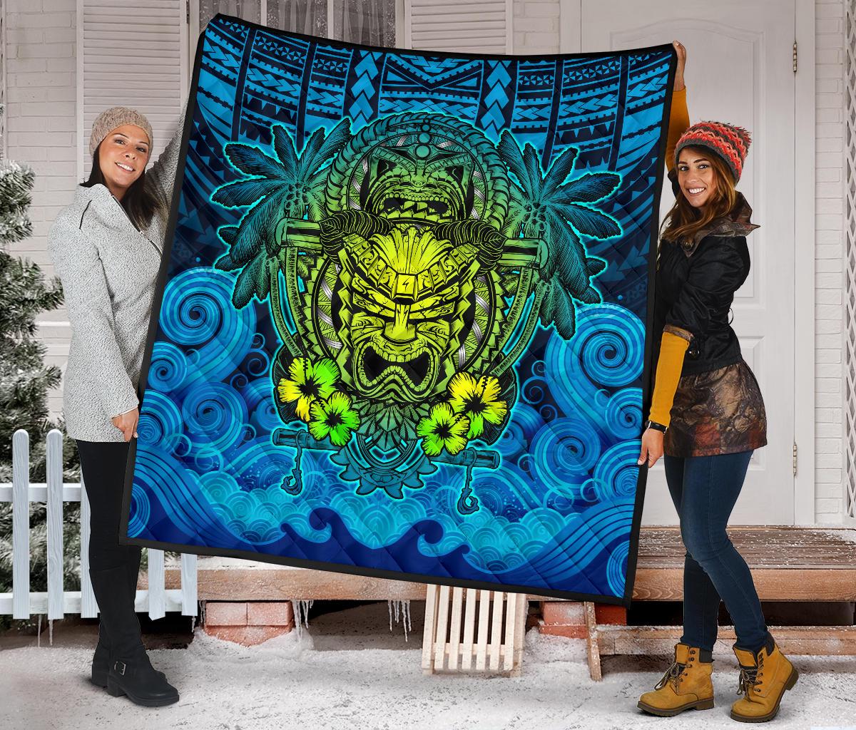 Hawaii Polynesian Premium Quilt - Hawaiian Green Yellow Tiki Face (Blue) - Polynesian Pride