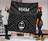 Guam Premium Quilt - Guam Seal With Polynesian Tattoo Style (Black) - Polynesian Pride