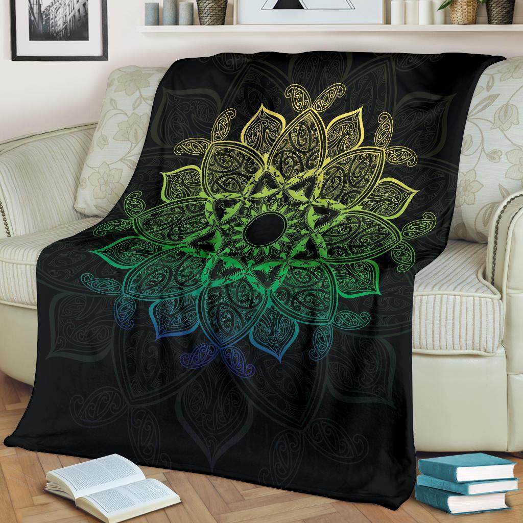 Maori Mandala Blanket, Green White - Polynesian Pride